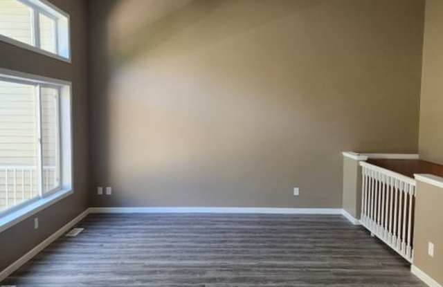 Spacious 3BR Townhome in Inver Grove Heights photos photos Spacious 3BR Townhome in Inver Grove Heights photos photos