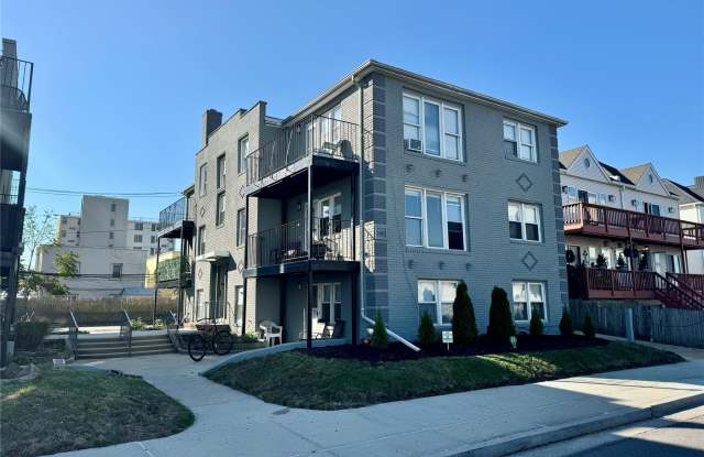 242 E Broadway - 242 East Broadway, Long Beach, NY 11561