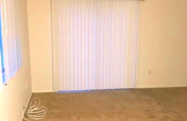 1722 LEISURE WAY Gallery 3
