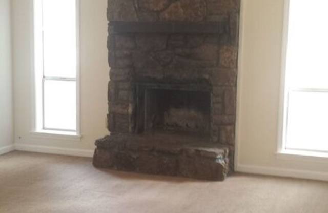 4311 Hunt Cliff Trce Gallery 2
