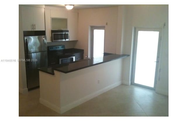 1034 Lenox Ave photos photos