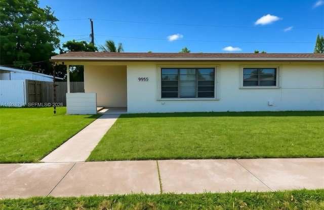 9955 SW 214th St photos photos