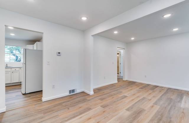 Spacious 4 Bedroom, 2.5 Bath Home with partial unfinished basement – Prelease Today for 11/16/2026 Move-In. Gallery 4
