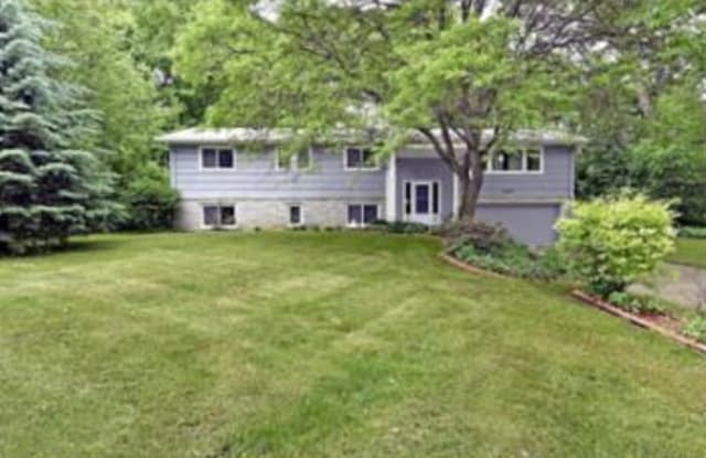 16020 Temple Drive - 16020 Temple Drive, Minnetonka, MN 55345