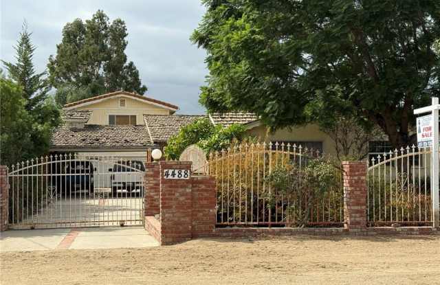 4488 Hillside photos photos