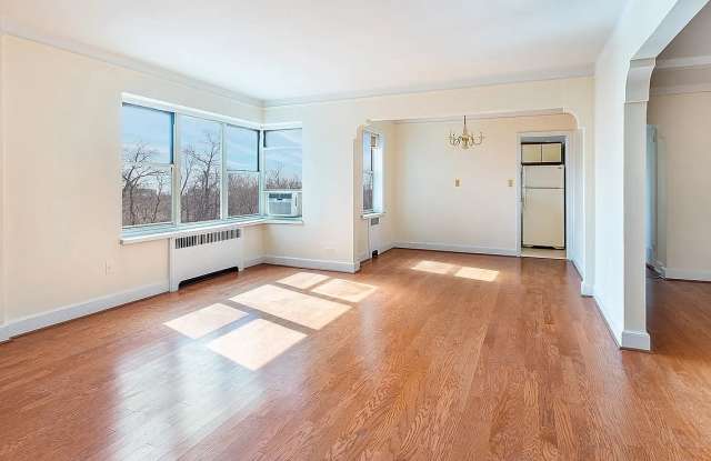 5400 Netherland Ave Unit B42 Gallery 2
