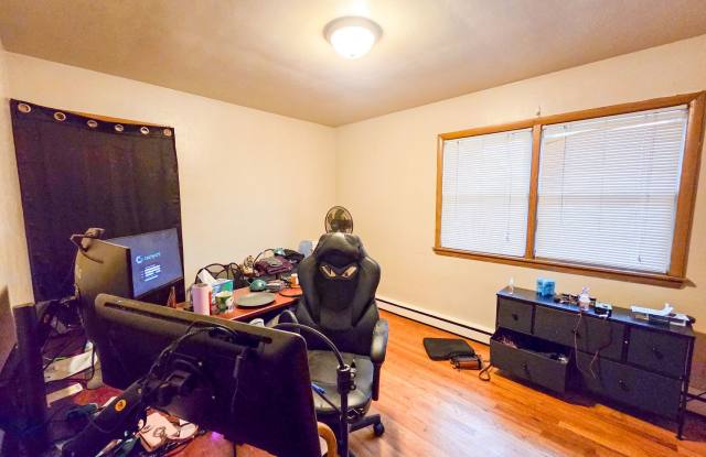 913 High Street photos photos