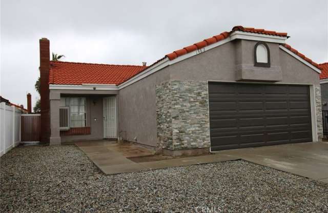 1462 Wilson Avenue photos photos