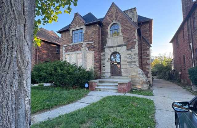 Beautiful historic updated home! Gallery 3
