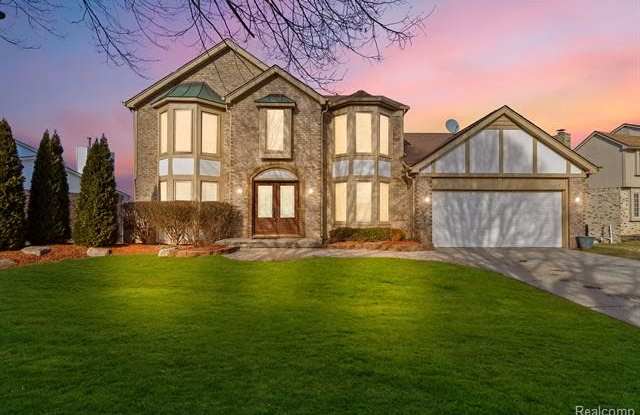 37701 FLEETWOOD Drive - 37701 Fleetwood Drive, Farmington Hills, MI 48331
