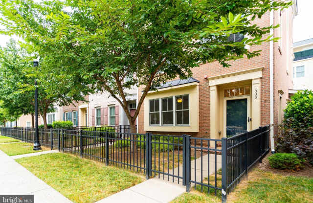 1333 POWHATAN STREET - 1333 Powhatan Street, Alexandria, VA 22314