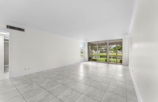 4240 OAKS Terrace Gallery 2