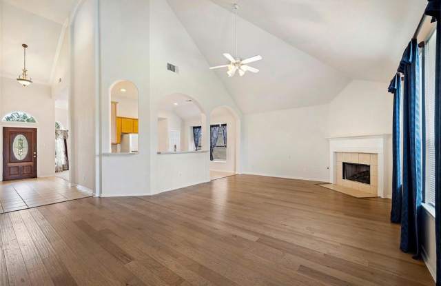 21834 Mileham Lane Gallery 2