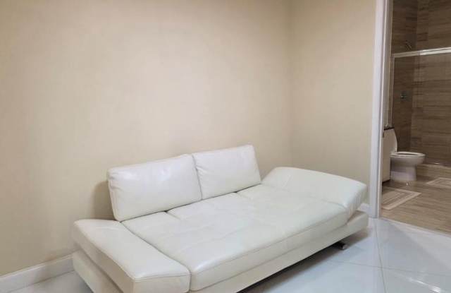 15811 COLLINS Avenue 3807, Sunny Isles Beach, FL 33160 Gallery 4