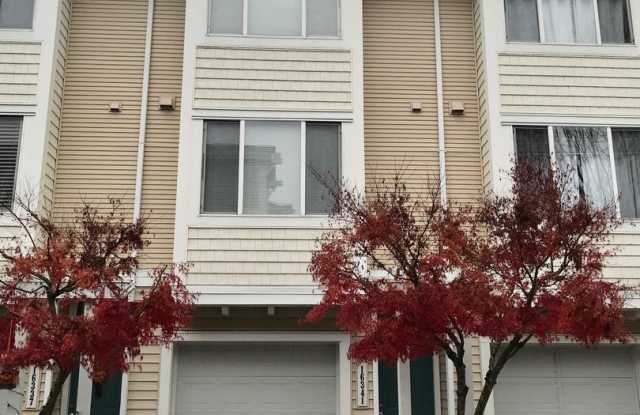 16341 118th Ln NE - 16341 118th Lane Northeast, Bothell, WA 98011