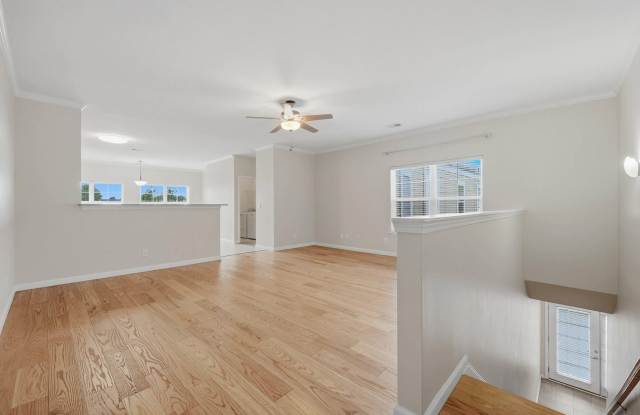 2203 Regency Court Gallery 3