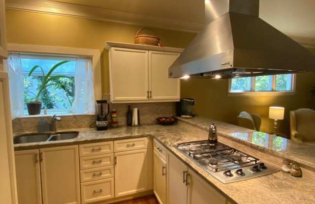 106 Glenlake Commons Drive Gallery 3