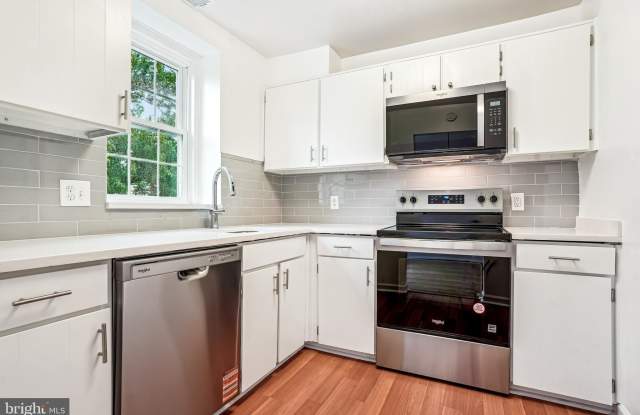 4814 30TH STREET S - 4814 30th Street South, Arlington, VA 22206