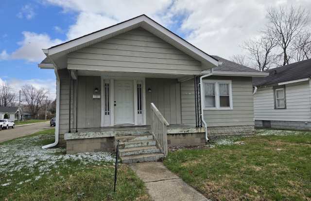 2002 Arrow Avenue photos photos