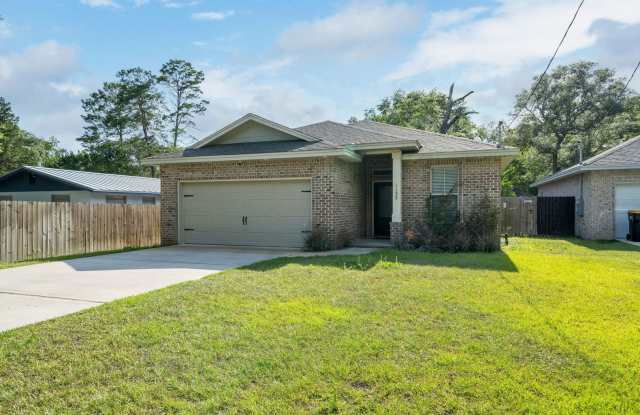 All Brick Home in Niceville! photos photos