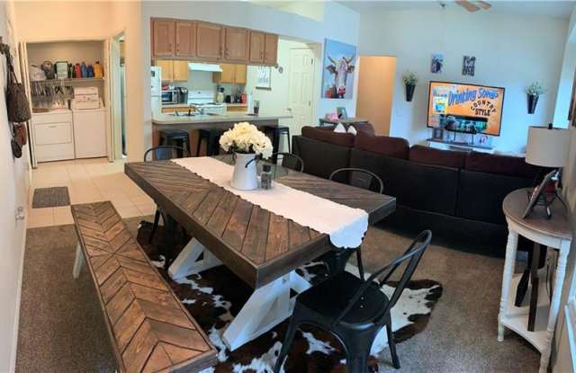 806 EAGLE POND DRIVE Gallery 2