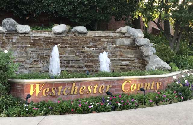 4542 Westchester Dr - 4542 Westchester Drive, Los Angeles, CA 91364