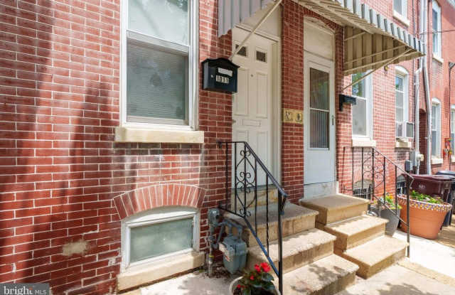 1011 W 5TH ST photos photos