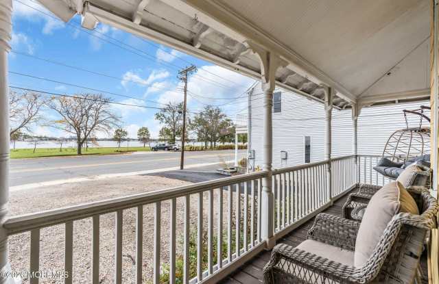 1607 River Road Gallery 4