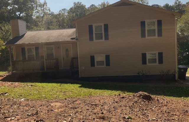 2393 Robin Ridge Dr - 2393 Robin Ridge Drive Southeast, Dacula, GA 30019