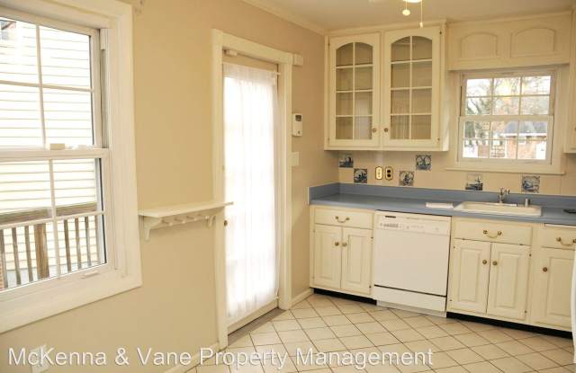 343 Regina Ct Gallery 4