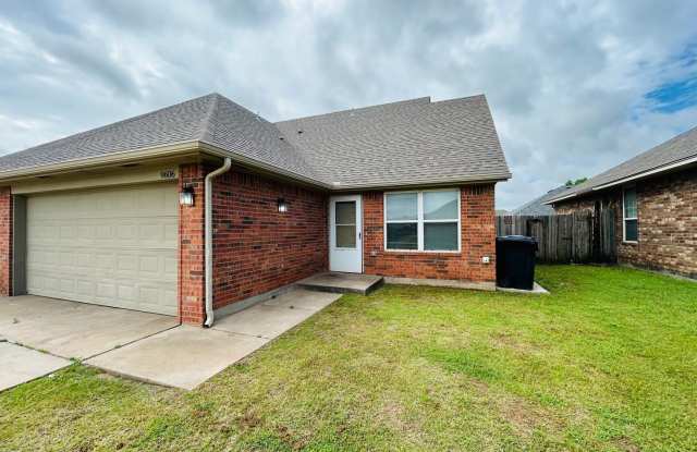 3 BEDROOM 2 BATHROOM DUPLEX - MUSTANG SCHOOL DISTRICT!!! photos photos 3 BEDROOM 2 BATHROOM DUPLEX - MUSTANG SCHOOL DISTRICT!!! photos photos