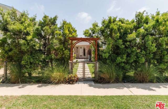 12606 Brooklake St photos photos