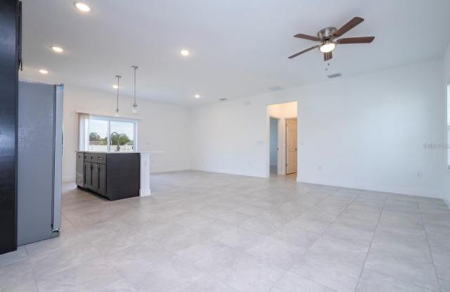 16919 SW 37TH TERRACE Road Gallery 3
