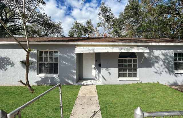 4263 13th Ave S - 4263 13th Avenue South, St. Petersburg, FL 33711