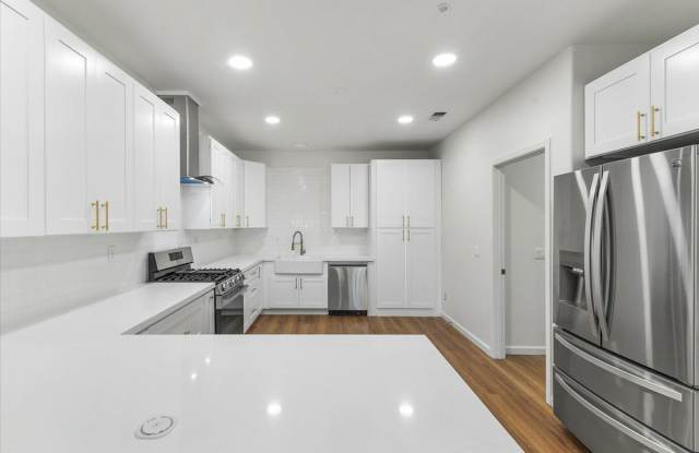 302 Laurel Court photos photos