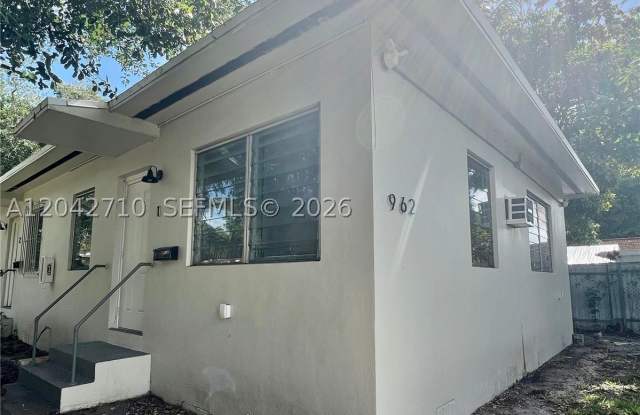 962 NW 6th St photos photos 962 NW 6th St photos photos