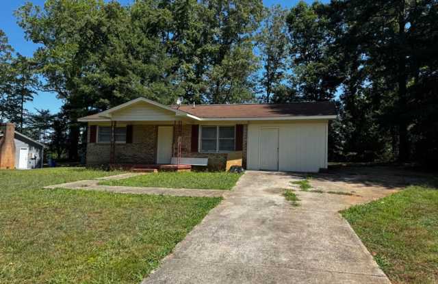 2 bedroom with 1 Bath and Enclosed Carport Home in Cleveland County, NC photos photos
