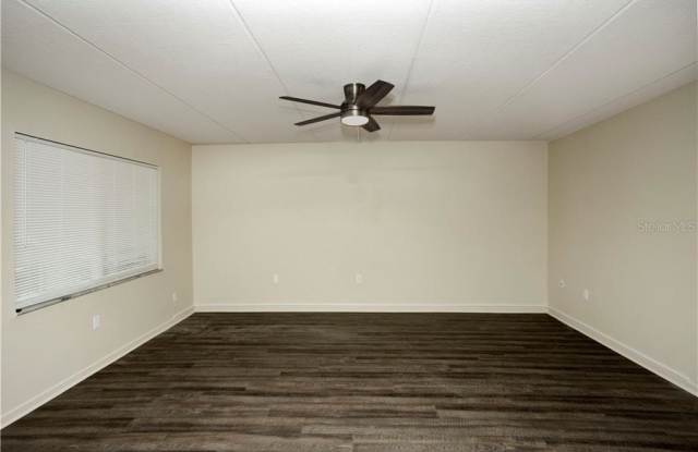 2317 W BRISTOL AVENUE Gallery 3