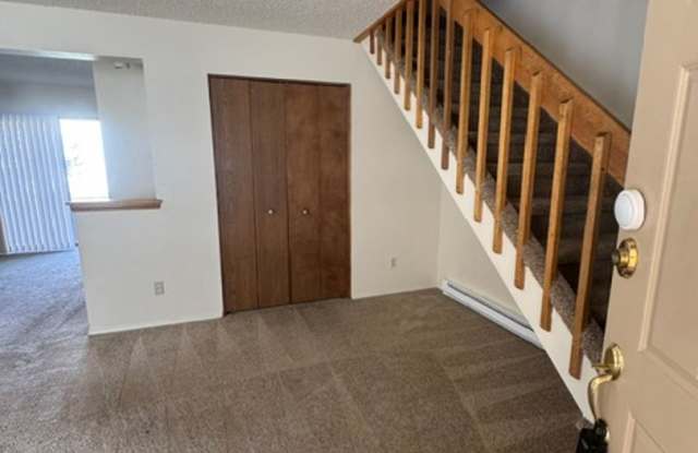 2 Bedroom Townhome with a fireplace Gallery 4