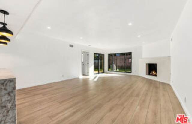 1313 South Gertruda Avenue Gallery 4