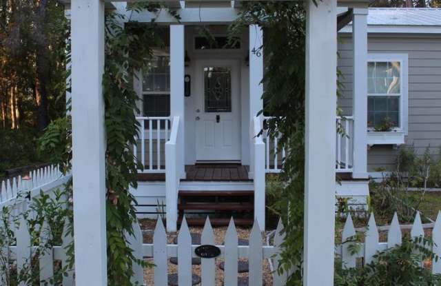 46 W, Wild Blueberry Way Gallery 3