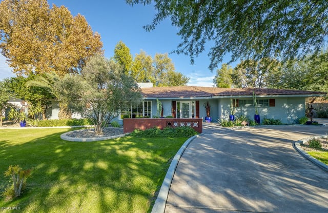 2921 N Manor Drive W - 2921 N Manor Dr W, Phoenix, AZ 85014