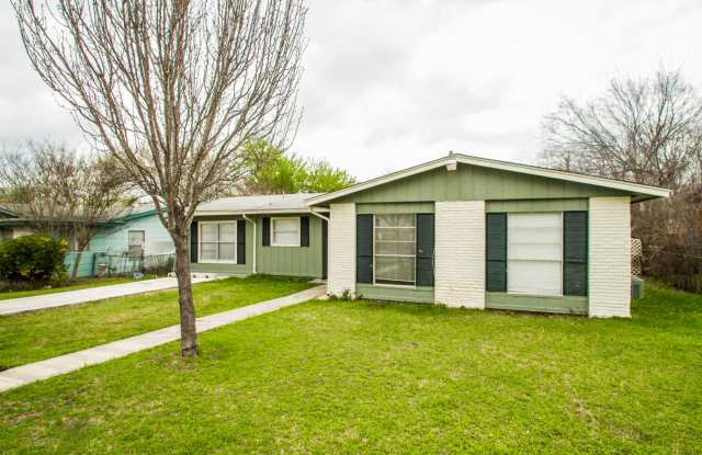 Your Family Home Near Dowtown photos photos