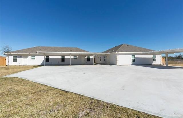 3405 E Zinnia Avenue Gallery 1