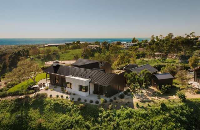 5792 Calpine Dr Gallery 3