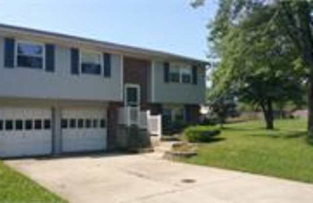 1375 Firethorne Dr photos photos