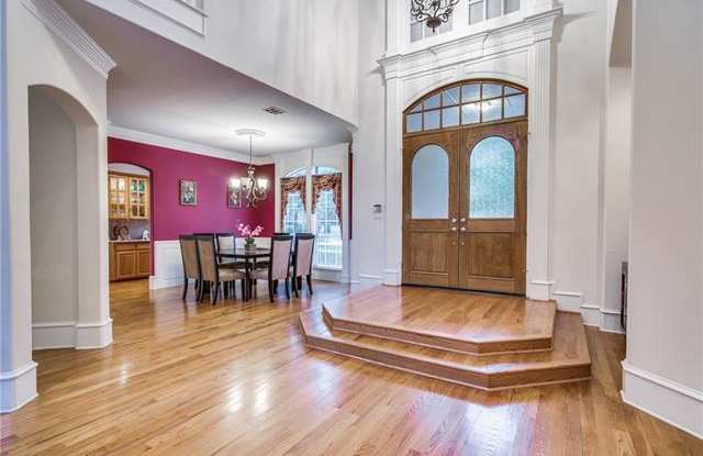 925 Parkview Lane Gallery 4