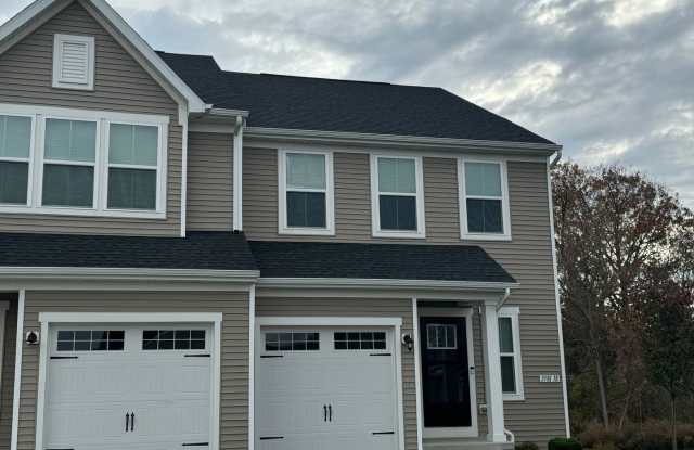 Charming 3-Bedroom Single Family Home for Rent - 3581 Big Tree Rd : - 3581 Big Tree Road, Erie County, NY 14075