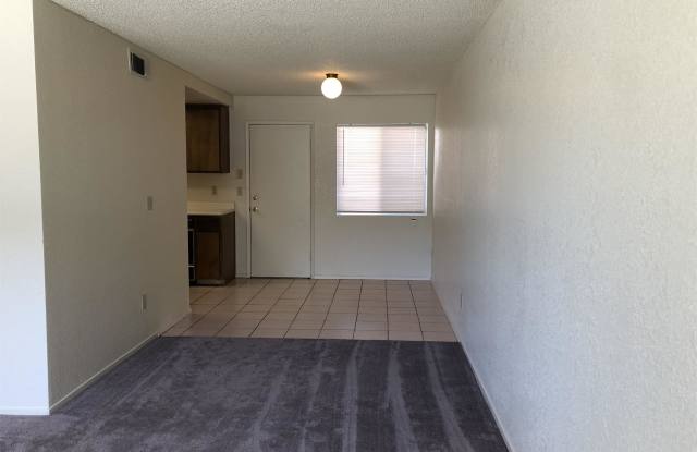 5705 Fairfax Rd - D Gallery 4