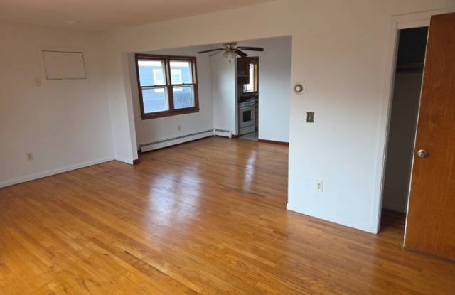 209 Ampere Pkwy Gallery 4